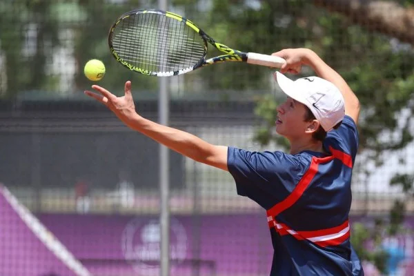 tennis player serve